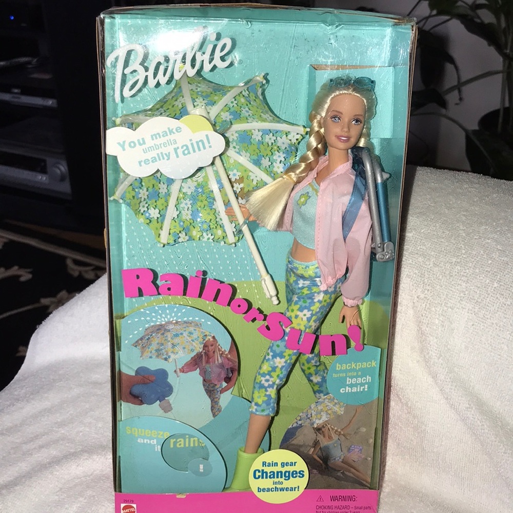 2000 Barbie Rain or Sun!